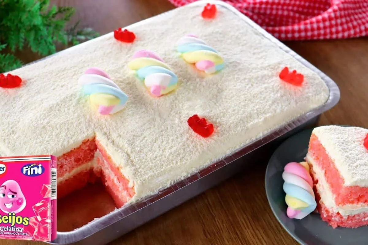 Bolo fini colorido e delicioso que faz sucesso entre as crianças e deixa o lanche mais divertido
