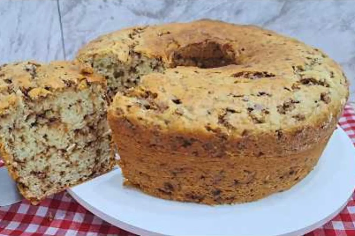 Bolo formigueiro de banana fofinho e muito gostoso para seu café da manhã