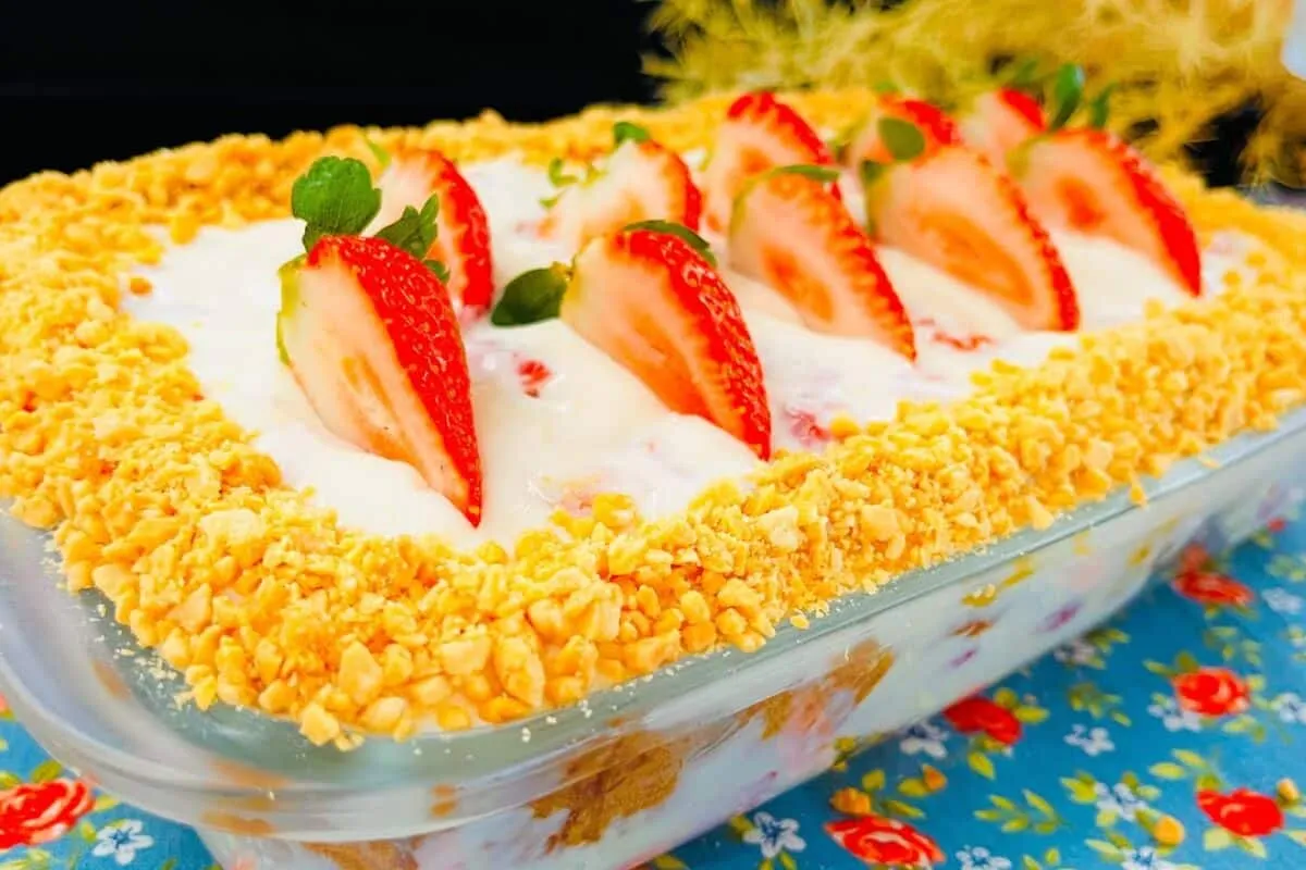 Bolo gelado de panetone: delicioso para o Natal, com sabor de panetone