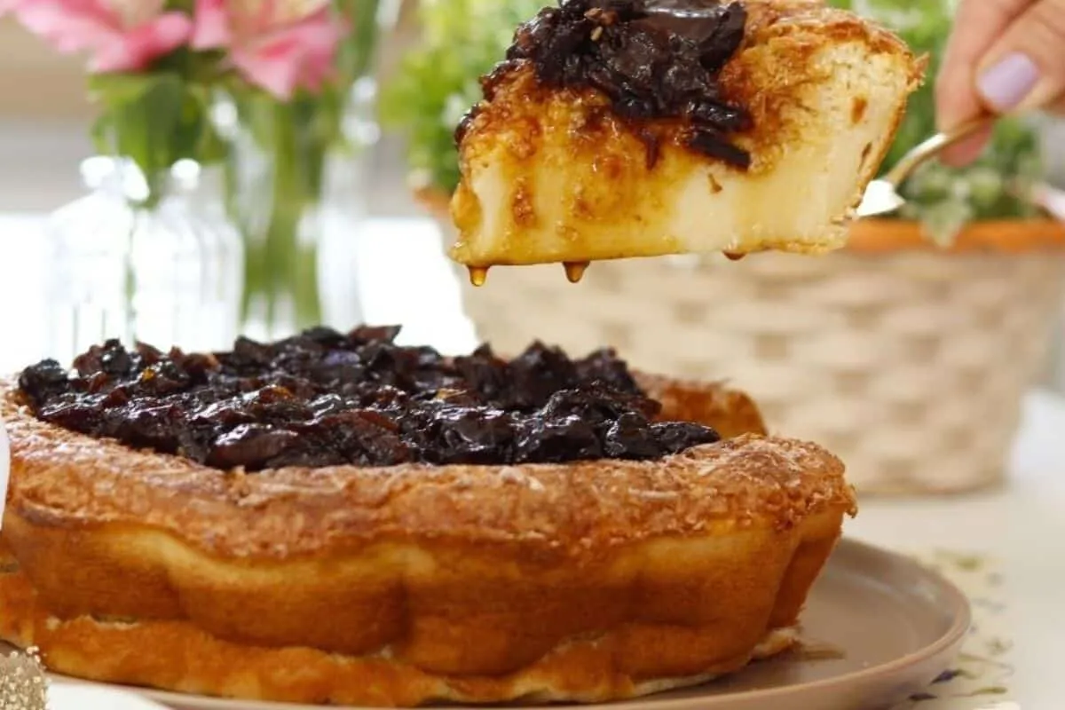 Bolo olho de sogra molhadinho, cremoso e perfeito para um café da manhã ou da tarde
