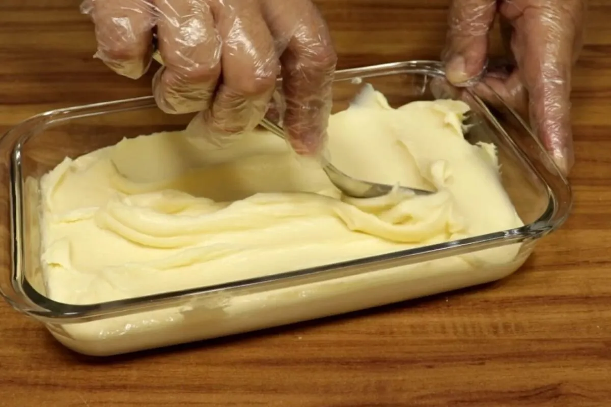 Brigadeiro cremoso de leite ninho: o ponto ideal para usar em bolos de pote ou recheios