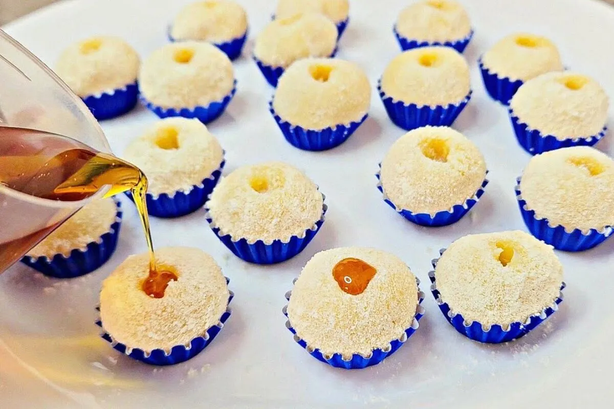 Brigadeiro de pudim cremoso que derrete na boca e surpreende no sabor