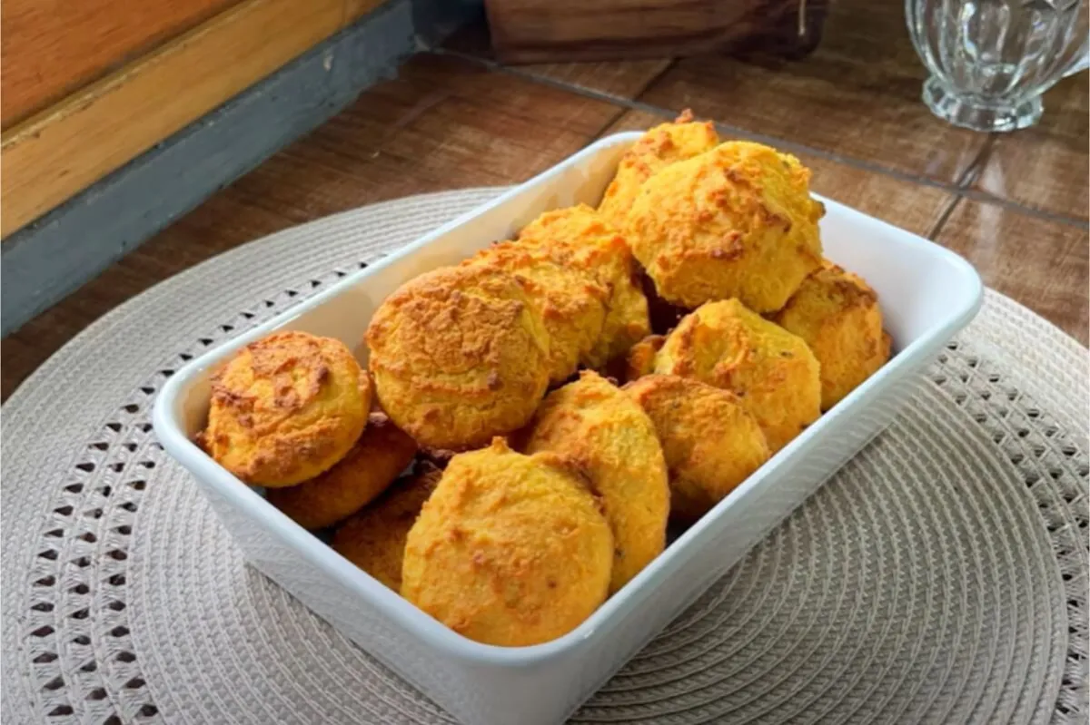 Broa de fubá de colher: essa receita é super simples de fazer e fica uma delícia