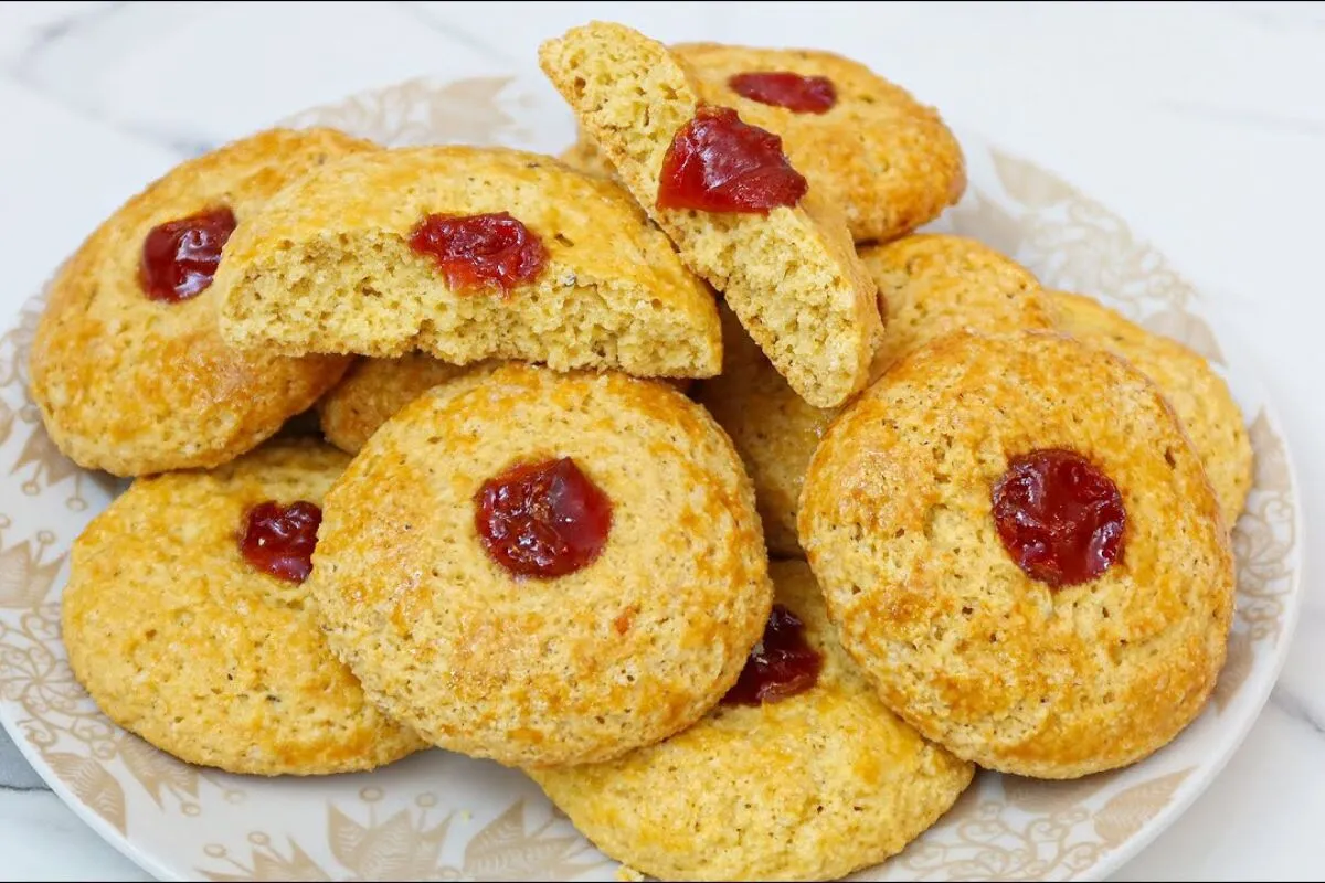 Broa de padaria feita em casa de um jeito simples e rápido que todo mundo ama