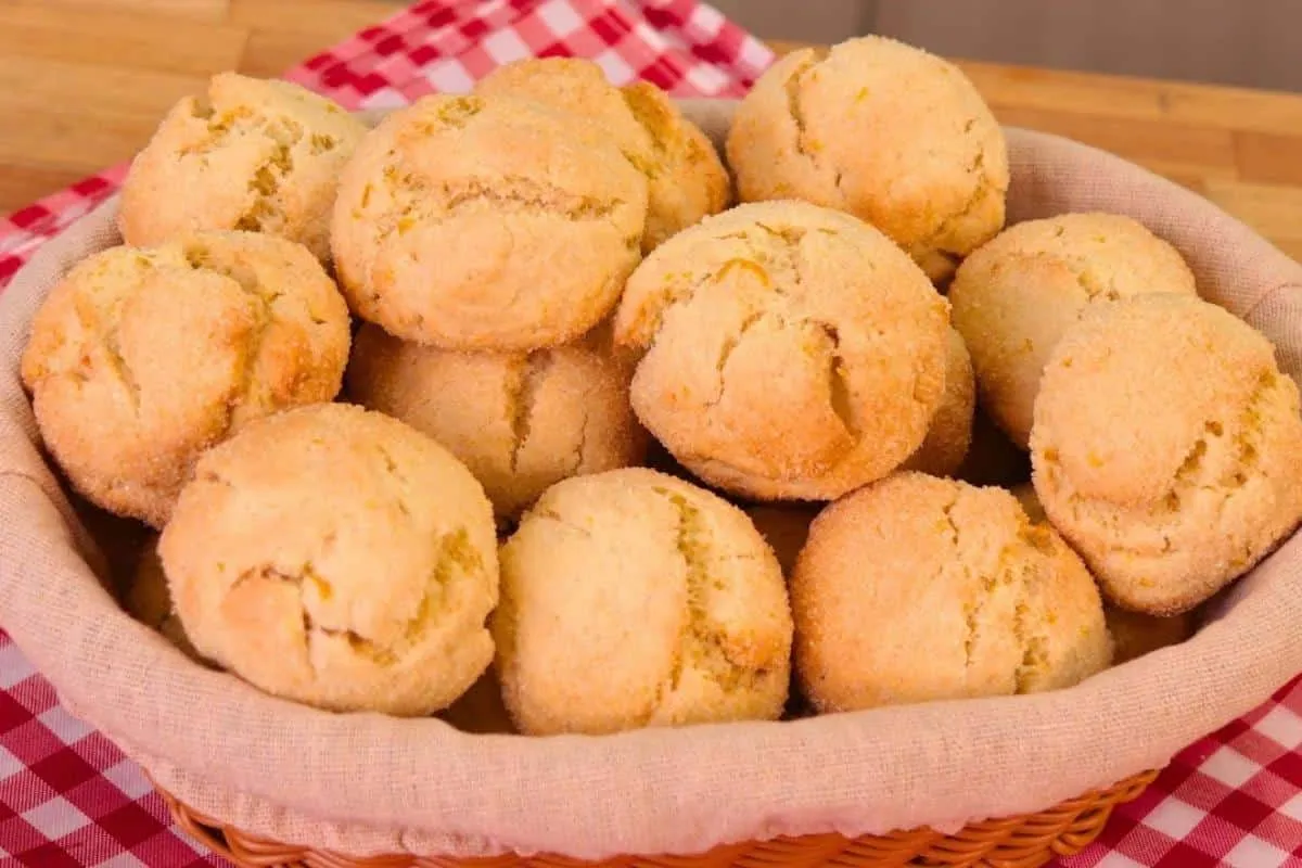 Broinha de iogurte: uma ótima novidade para saborear no café da manhã ou da tarde