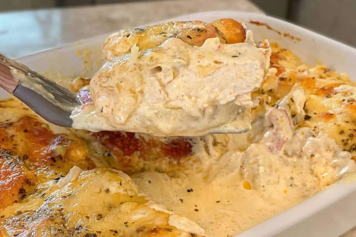 Cardápio de dia das mães: receita de frango cremoso ao forno delicioso e suculento