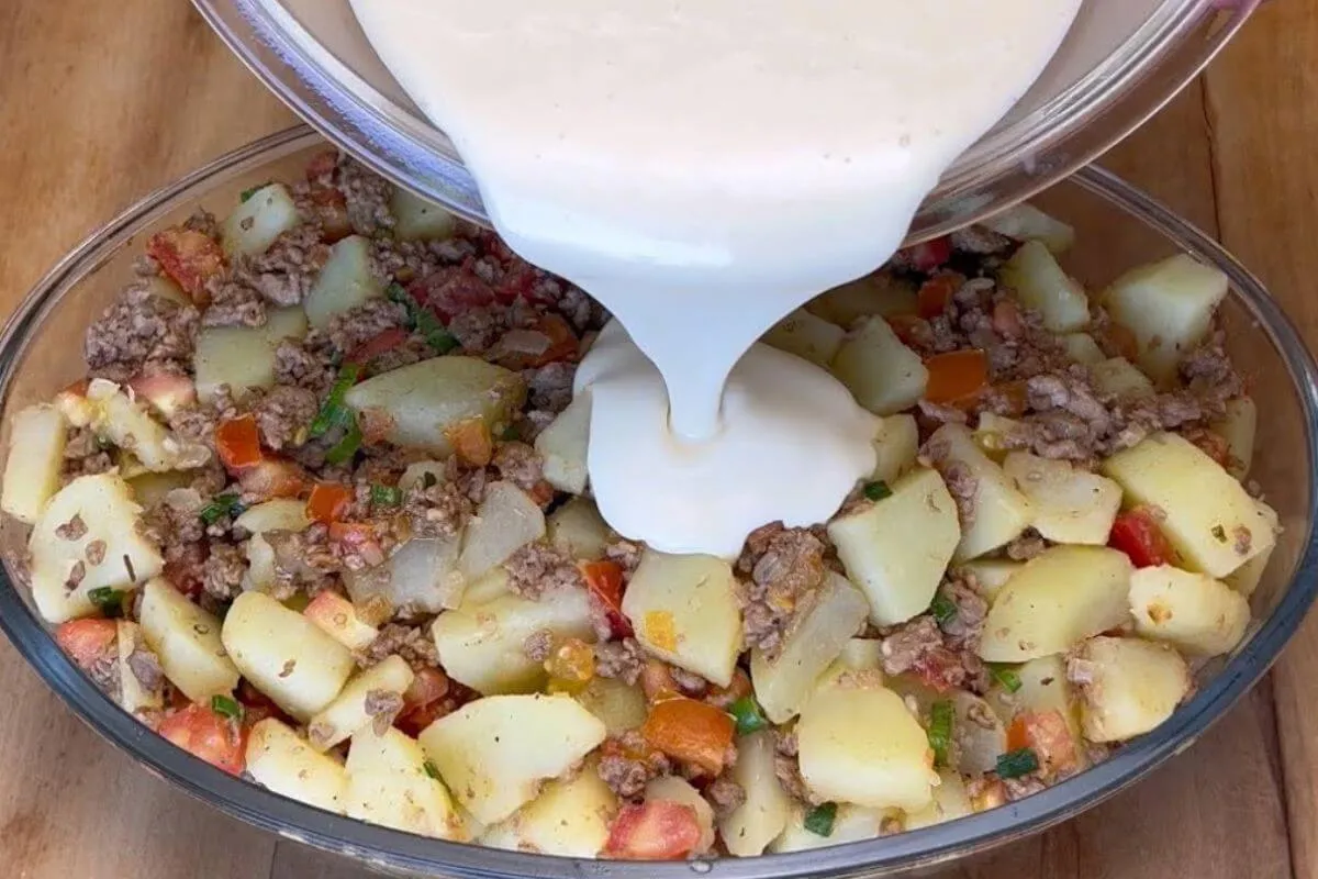 Carne com batatas desse jeito você nunca viu fica uma delícia e não dá trabalho de fazer