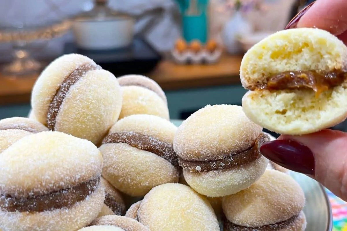Casadinho de doce de leite feito no capricho para você saborear na hora do café