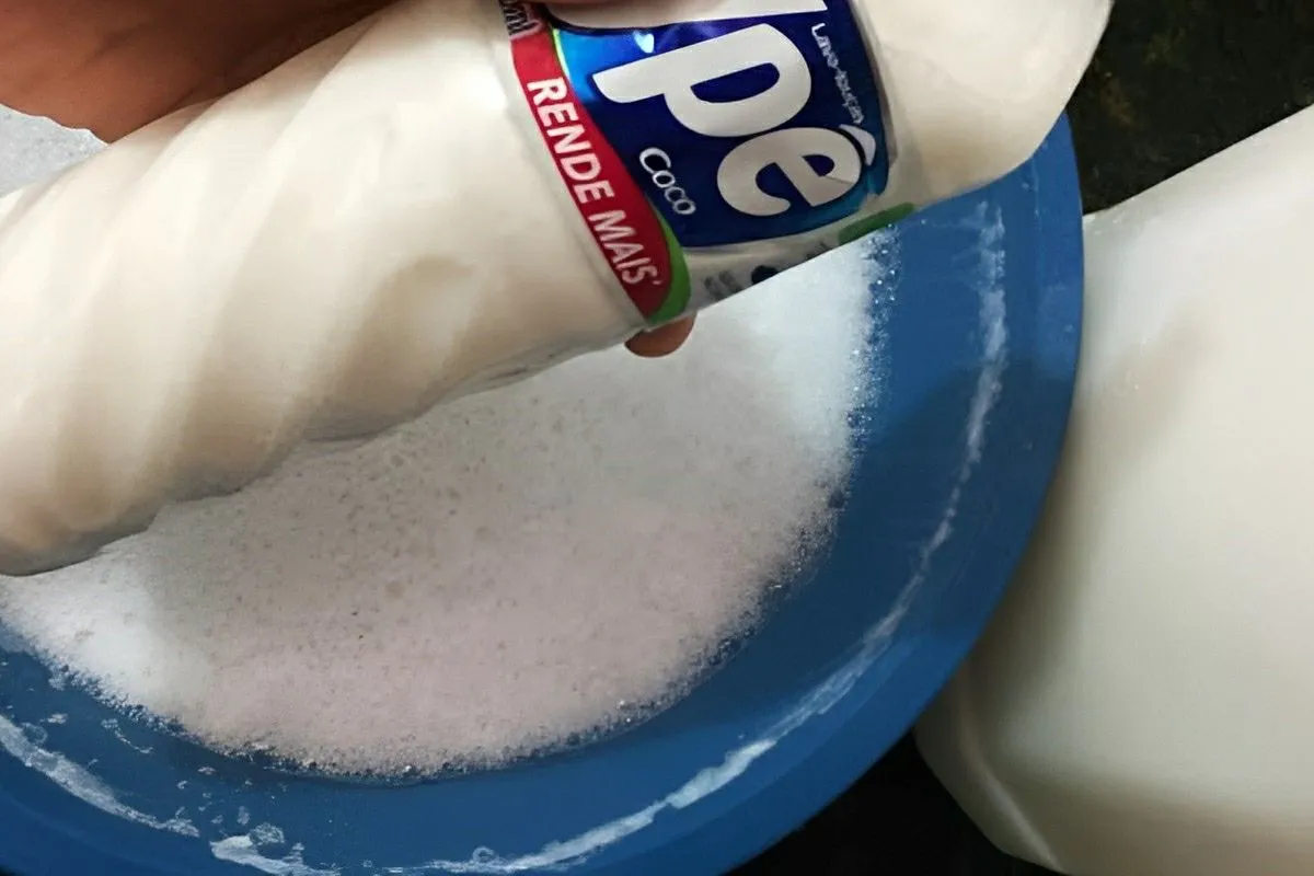 Com apenas 1 frasco de detergente fiz 4 litros de detergente caseiro de coco da melhor qualidade