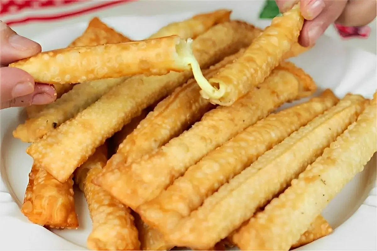 Com esses 2 ingredientes simples que tinha na geladeira fiz uma cigarrete de queijo deliciosa
