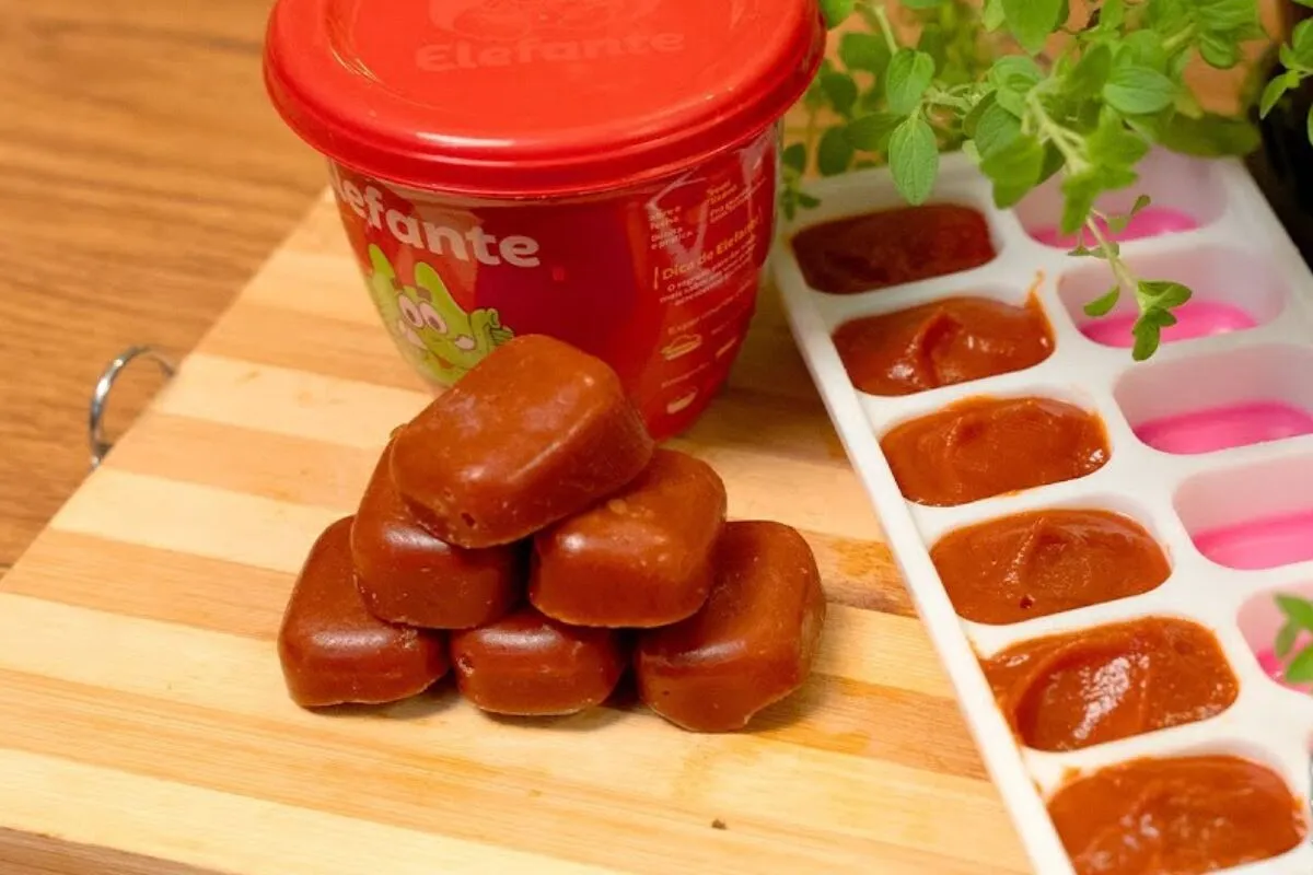 Como armazenar extrato de tomate para que ele dure muito mais na sua geladeira