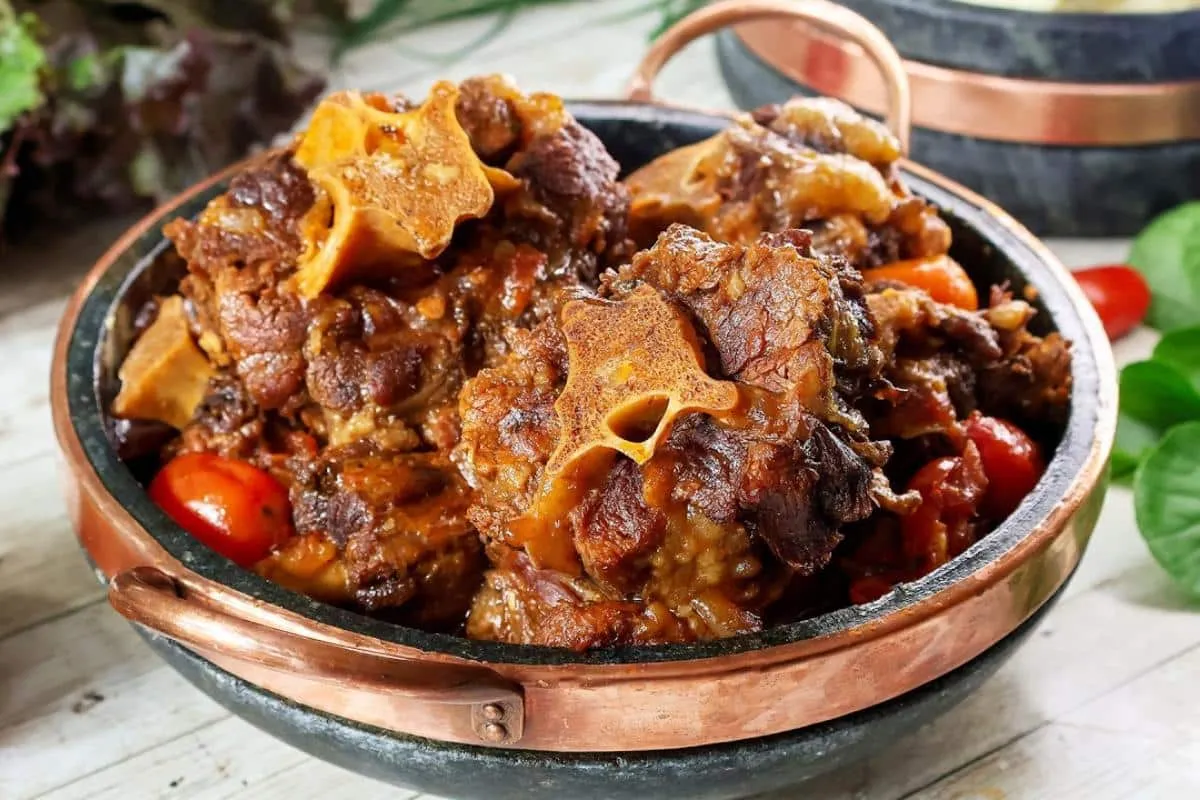 Como fazer a melhor rabada mineira que existe para seu almoço de fim de semana