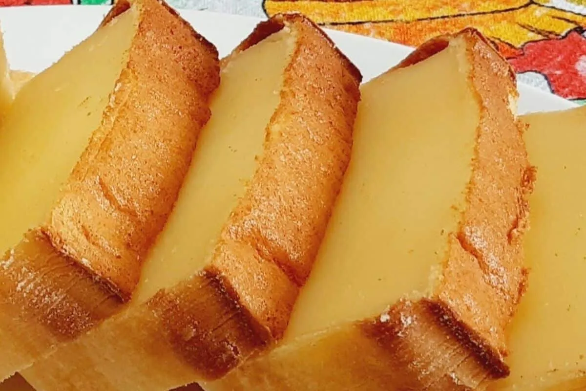 Como fazer bolo cremoso sem glúten: sem trigo, basta bater 3 minutos no liquidificador e levar ao forno para o seu lanche