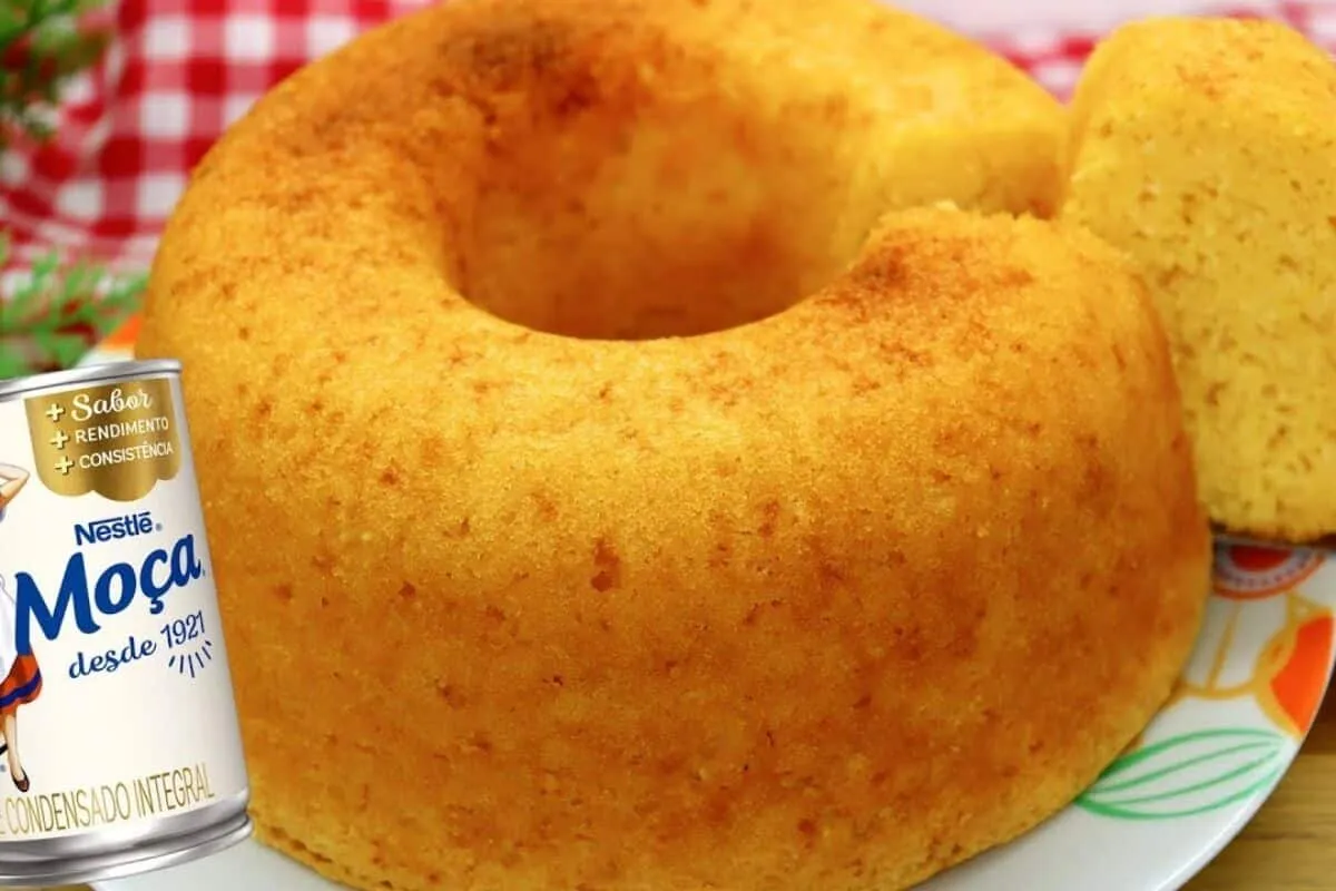 Como fazer bolo moça de milho bem molhadinho e fácil de preparar para a hora do seu café