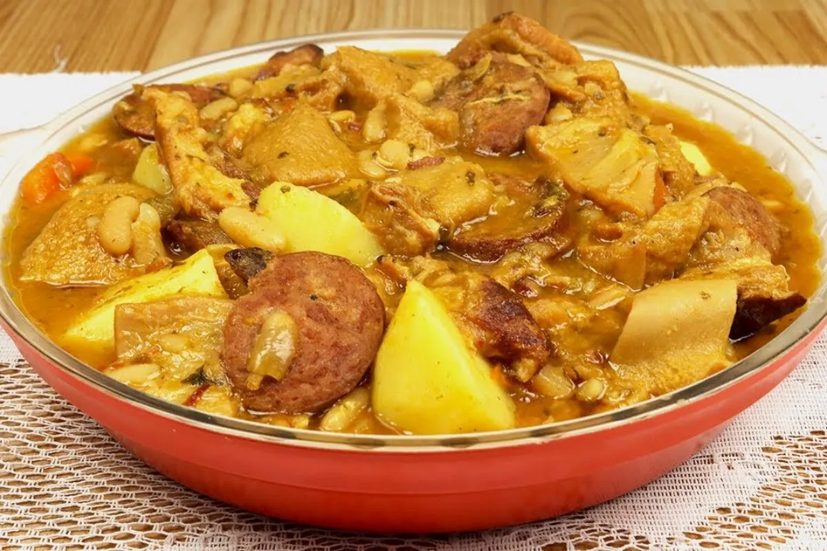 Como fazer dobradinha com feijão branco: receita fácil e cheia de sabor para o seu almoço