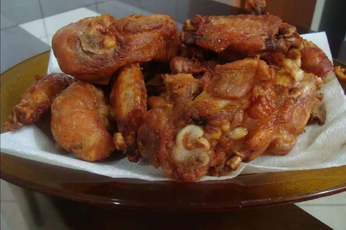 Como fazer frango a passarinho sequinho e crocante igual de restaurante