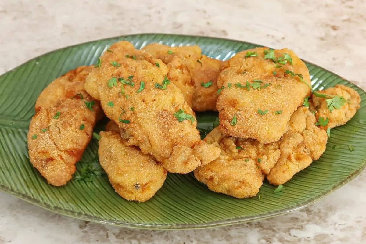 Como fazer frango empanado crocante e sequinho para o almoço de dia dos pais
