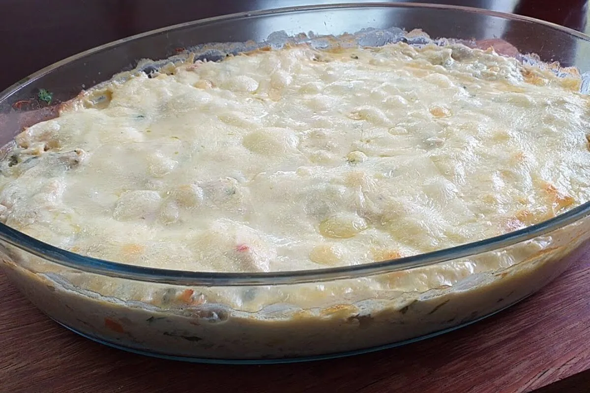 Como fazer frango gratinado com creme de milho super simples para um almoço fácil e muito rápido