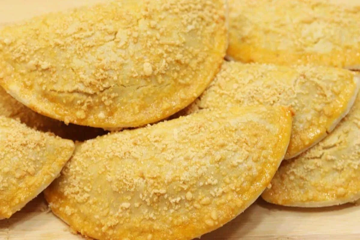 Como fazer massa de pastel sem farinha de trigo perfeita e macia
