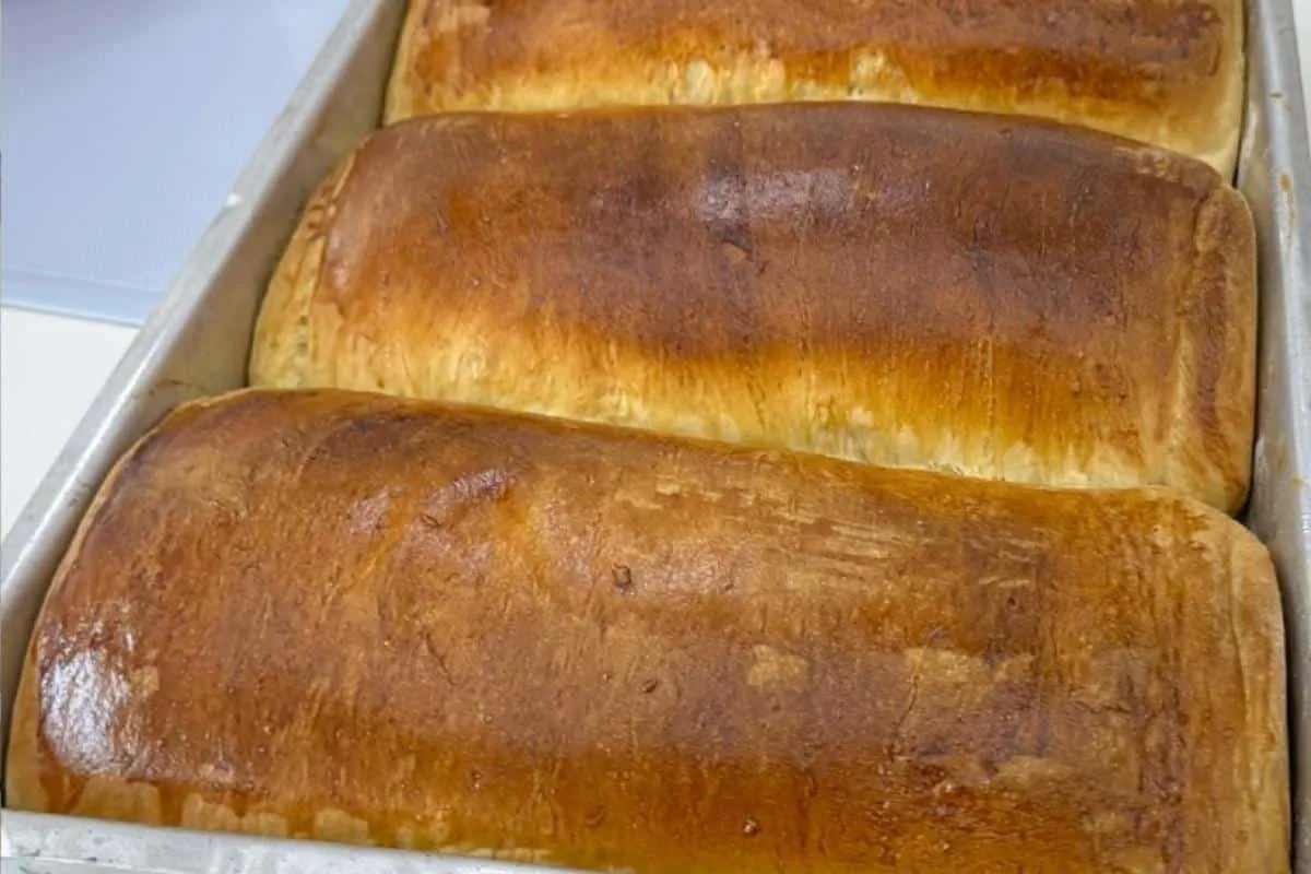 Como fazer pão caseiro sem sovar que cresce bastante para o café da manhã