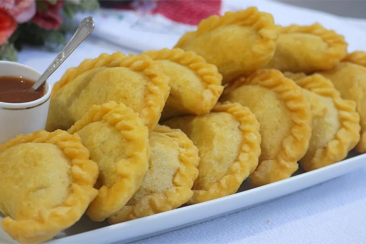 Como fazer pastel de fubá com uma massa que fica incrível e você vai adorar