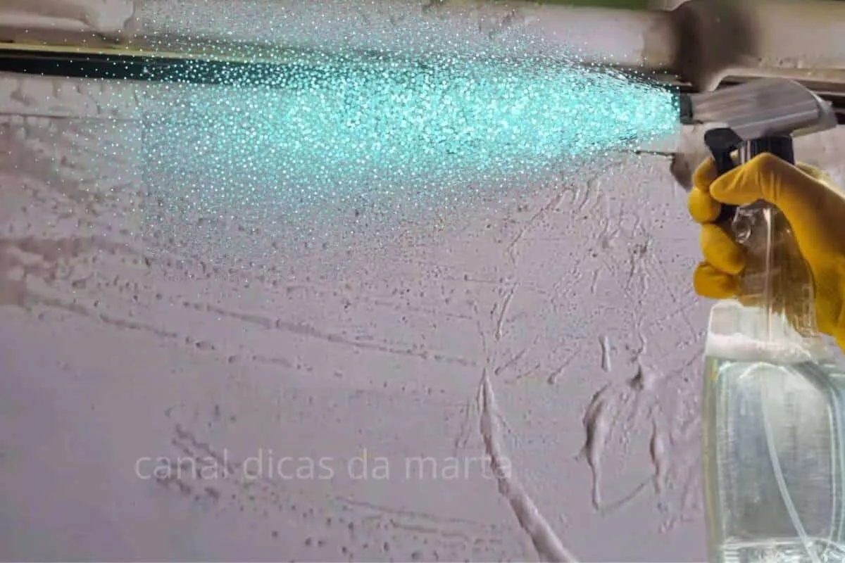 Como limpar geladeira: remove todo mofo e sujeira em poucos minutos