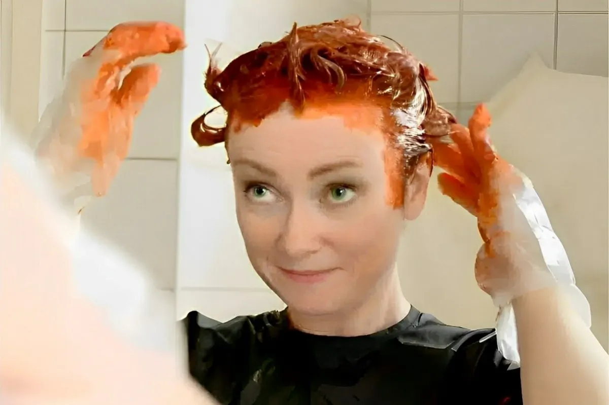 Como limpar tinta de cabelo da pele usando apenas 1 produto que você tem no armário