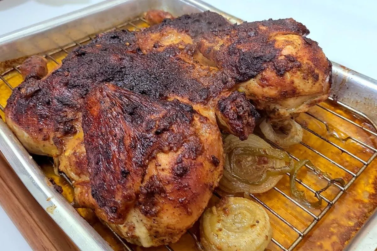 Como temperar frango para assar em casa e saborear no almoço de domingo