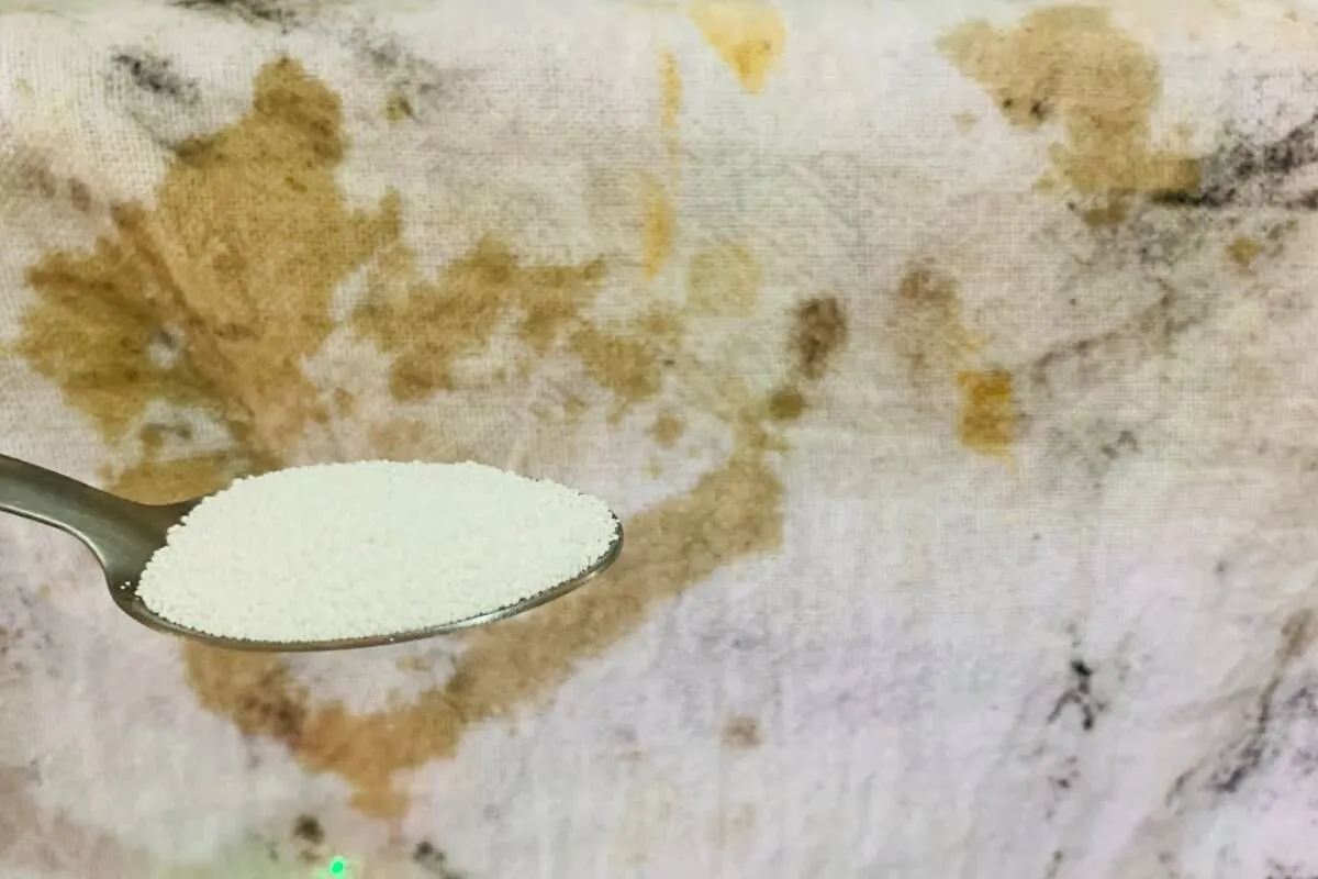 Como tirar mancha de pano de prato: com essa dica até pano de chão fica branco