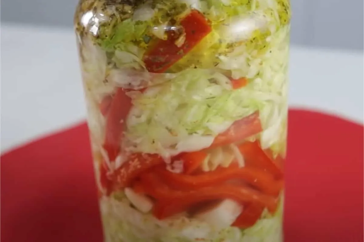 Conserva de repolho: picante, crocante e perfeita para acompanhar churrascos e lanches