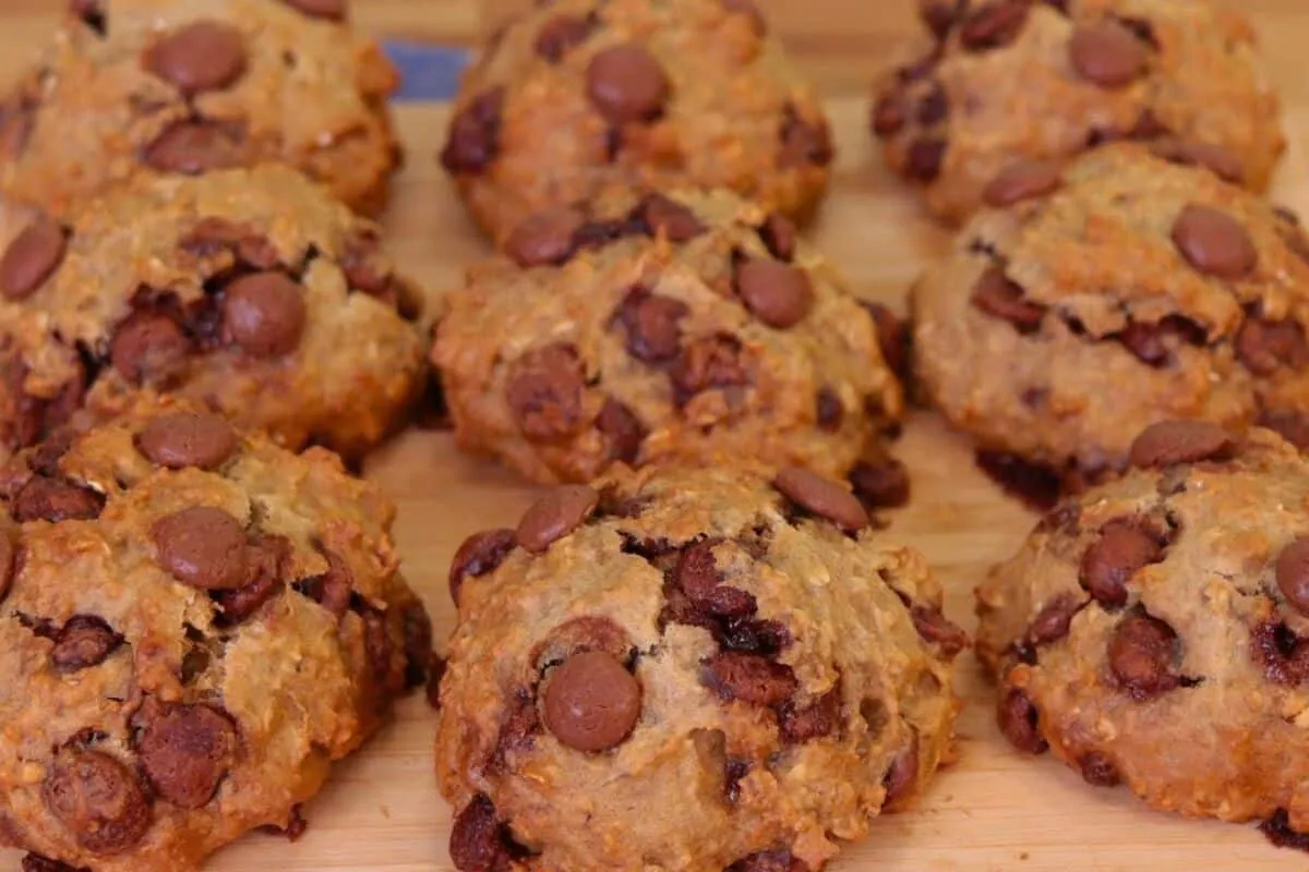 Cookie fit de aveia sem manteiga nem trigo, perfeito para um lanchinho mais leve e saudável