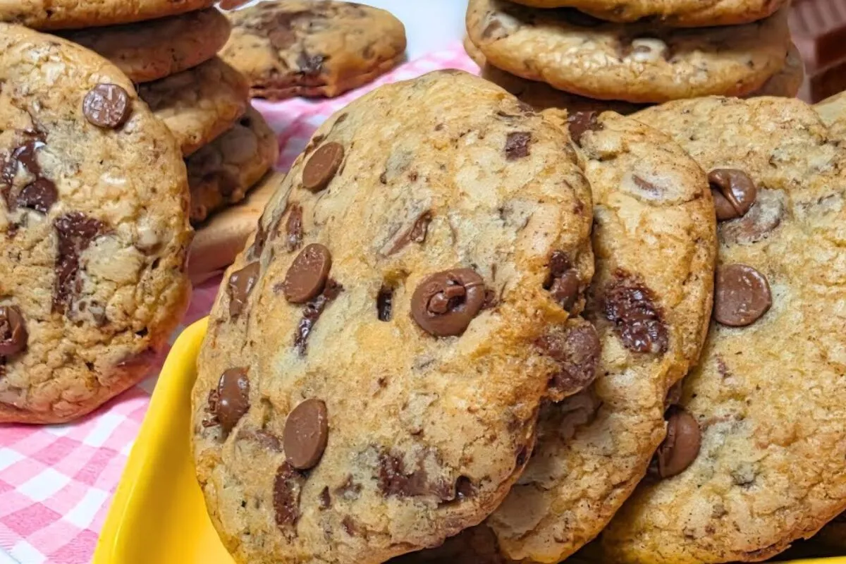 Cookies de chocolate: receita simples e caseira que fica igual aos vendidos nas melhores cafeterias