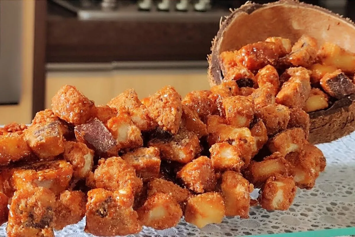 Coquinho caramelizado: basta fazer uma vez para não conseguir parar de comer