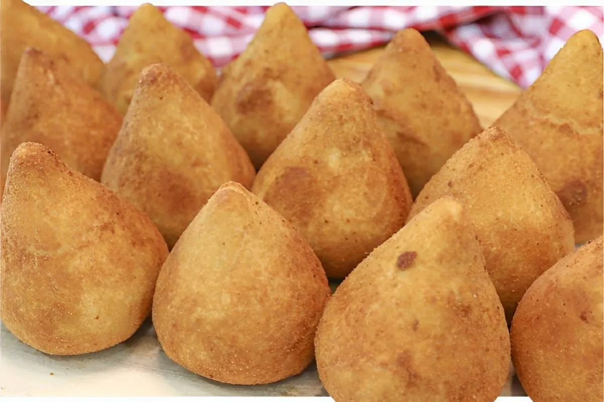 Coxinha com massa de batata para iniciantes até quem não sabe cozinhar vai conseguir fazer