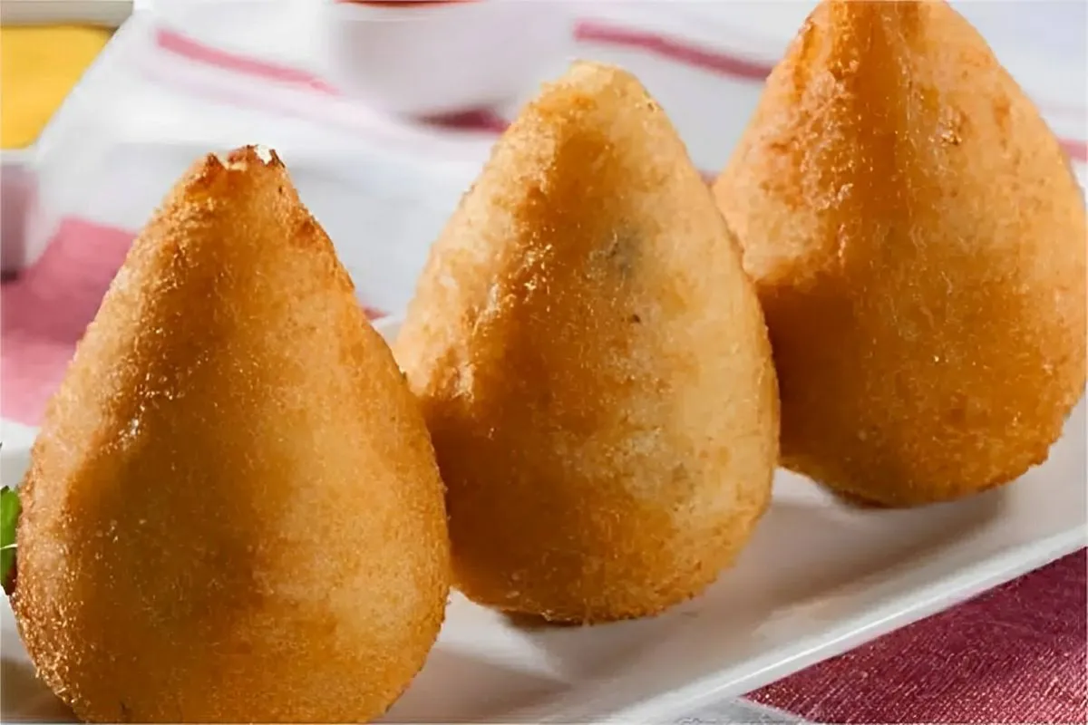Coxinha sem massa de 4 ingredientes: deliciosa e perfeita para o lanche