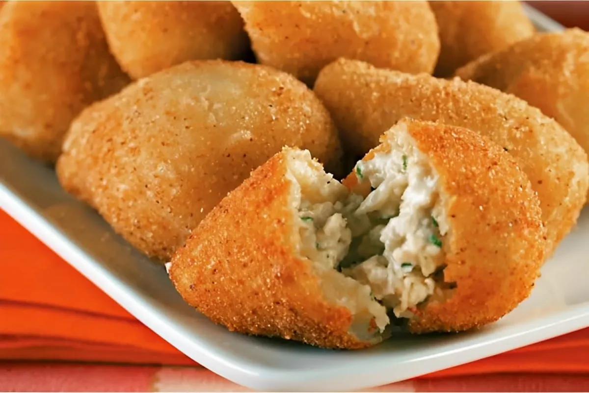 Coxinha sem massa essa é a coxinha mais fácil do mundo é só misturar modelar e fritar