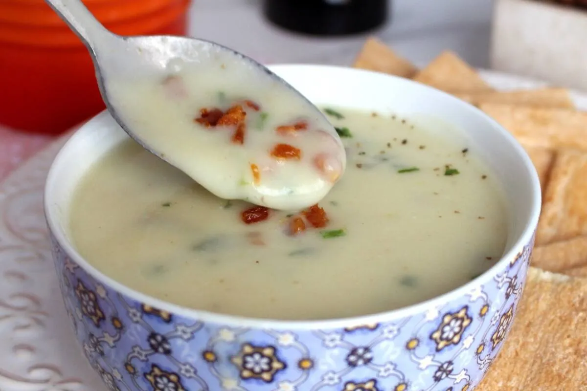 Creme de batata com bacon: super saboroso e ótimo para o jantar de dia das mães