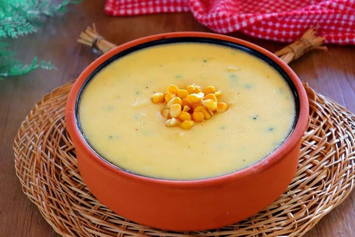Creme de milho perfeito e fácil de fazer que combina com qualquer almoço