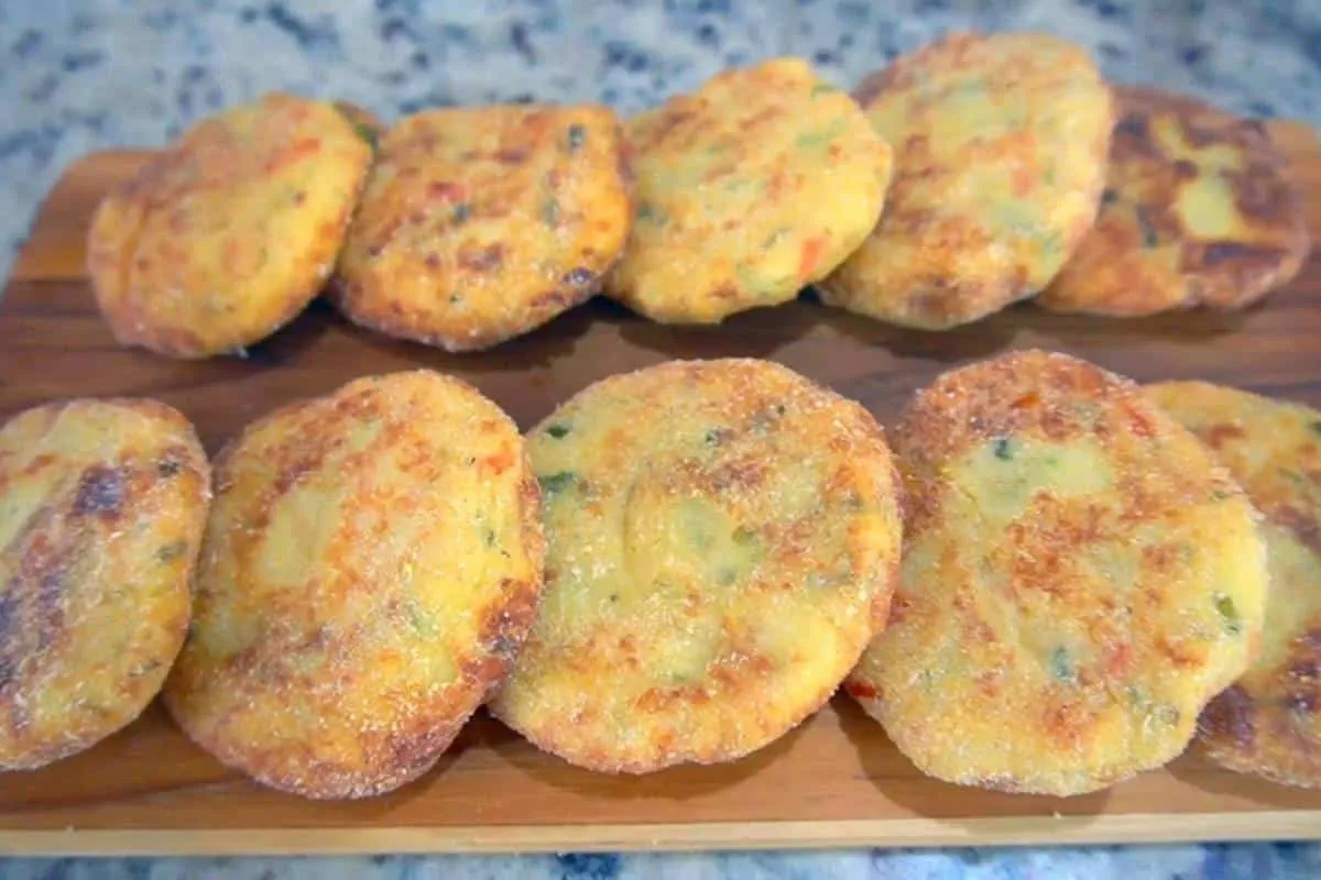 Croquete de batata um bolinho frito delicioso e fica especial em qualquer ocasião