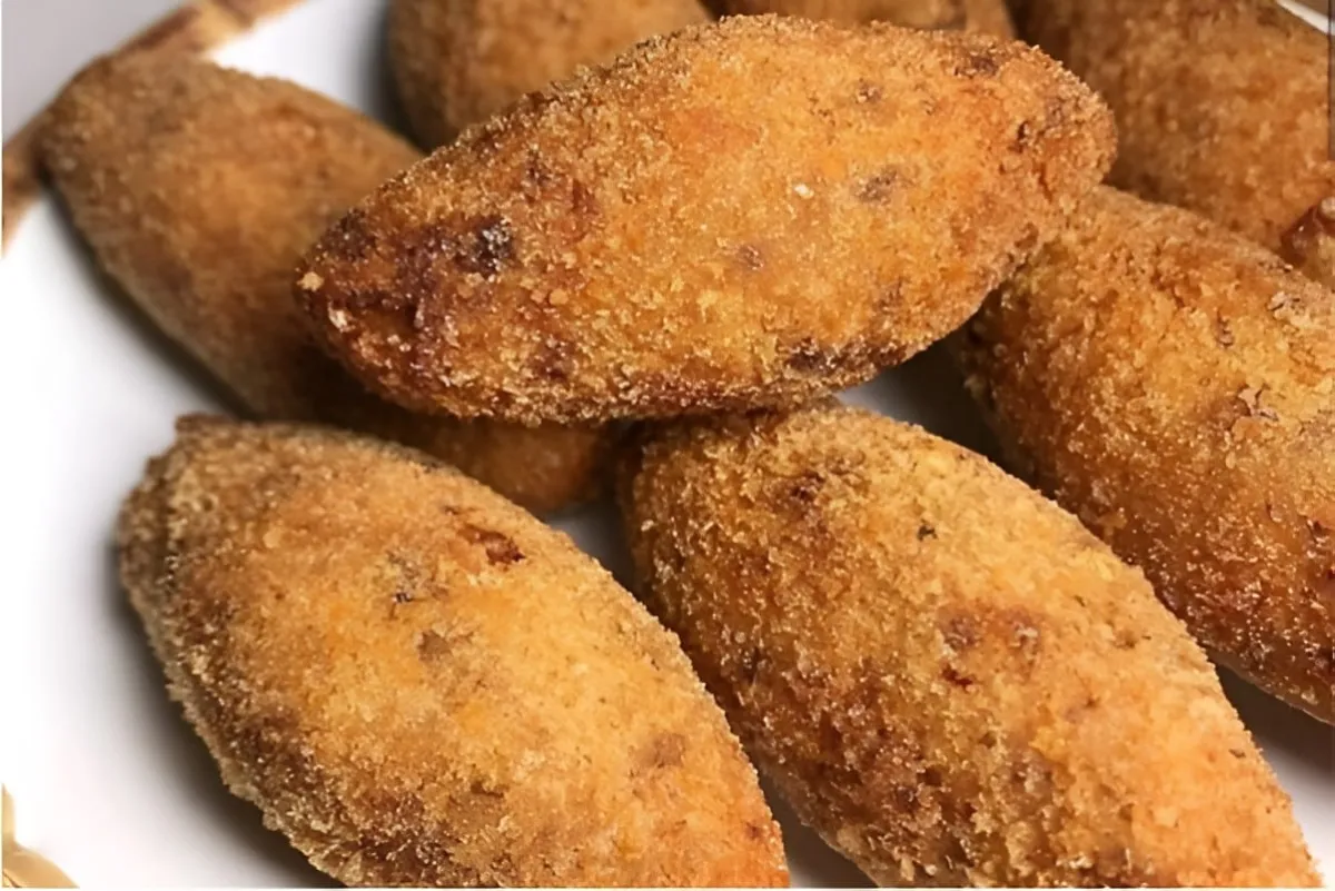 Croquete de carne moída gostoso que derrete na boca igual de lanchonete