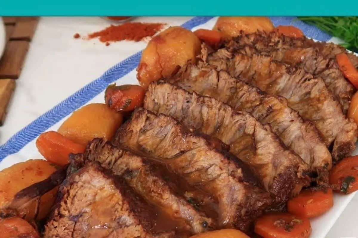Cupim na panela de pressão com batatas, a carne fica desmanchando e acompanha um molho encorpado