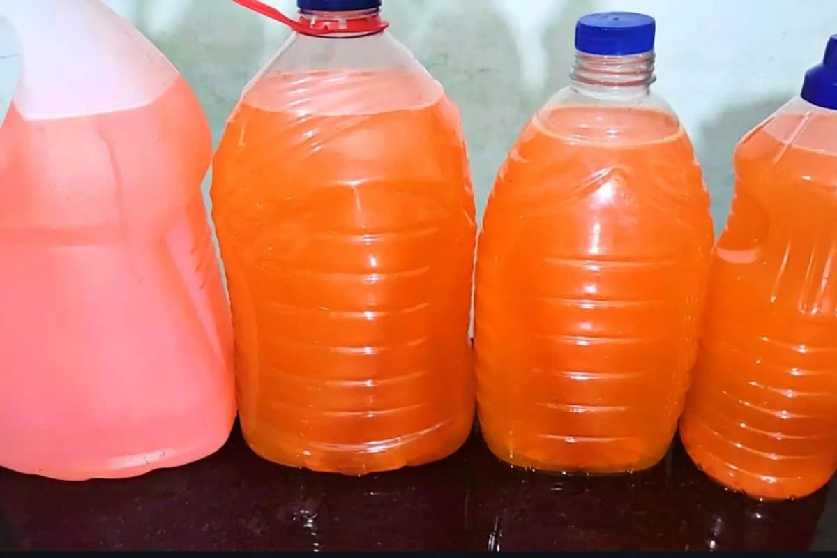 Desinfetante caseiro potente e perfumado muito fácil e barato de fazer