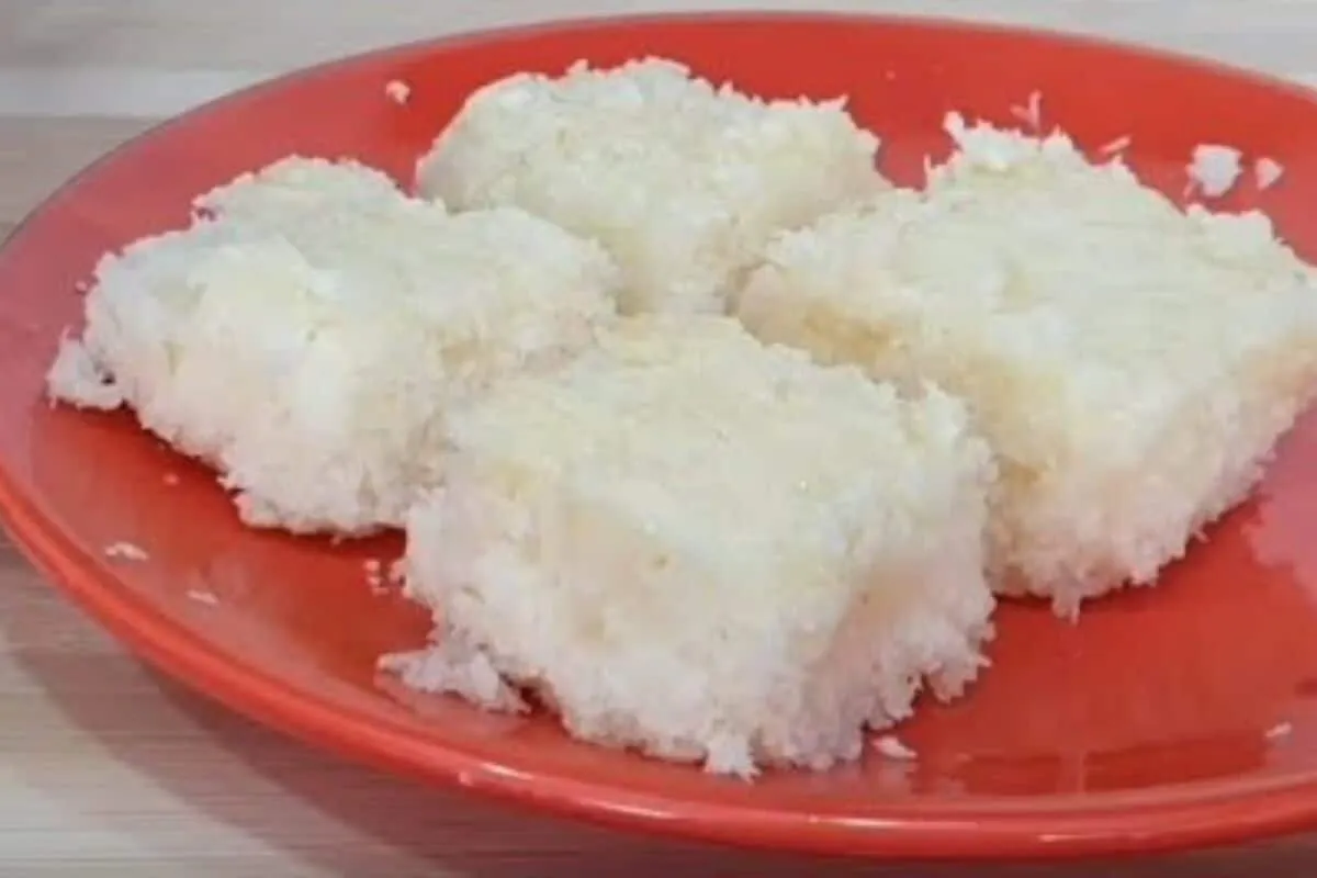 Doce de coco: esse doce leva só 3 ingredientes e é muito fácil e rápido de preparar