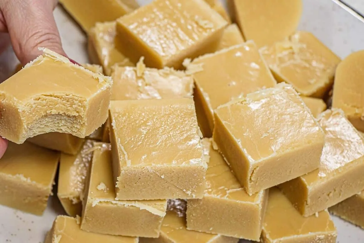 Doce de leite de corte das antigas que derrete na boca e faz sucesso até hoje