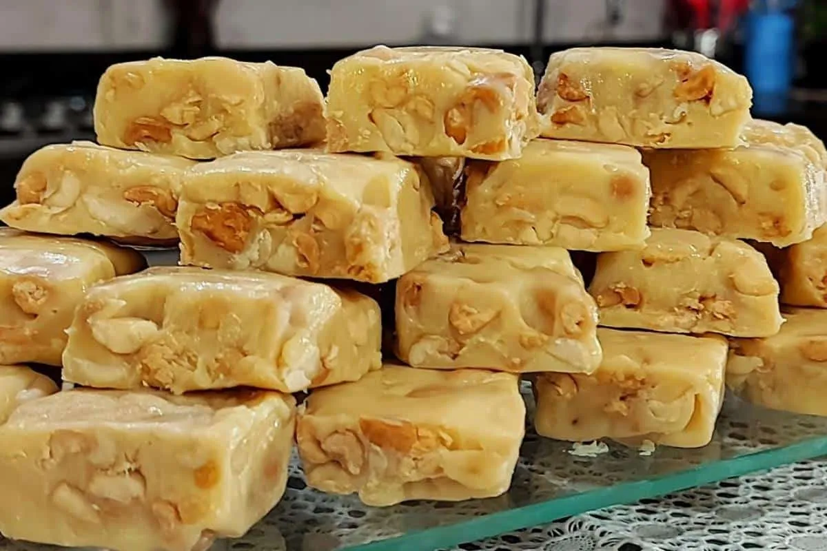 Docinho de amendoim com leite em pó delicioso e que não fica enjoativo