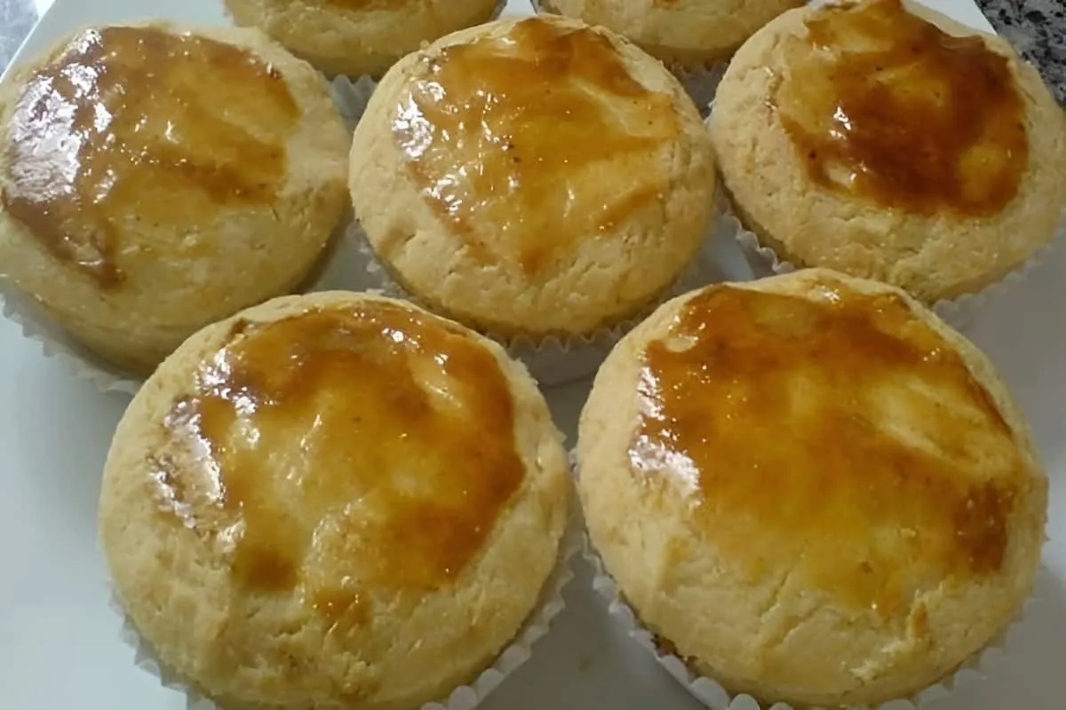 Empada de frango tradicional com massa que derrete na boca deliciosa