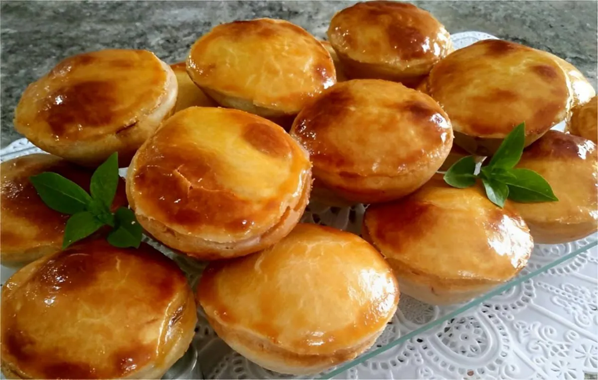 Empadinha de frango com catupiry fácil pra fazer pra família ou vender a massa derrete na boca