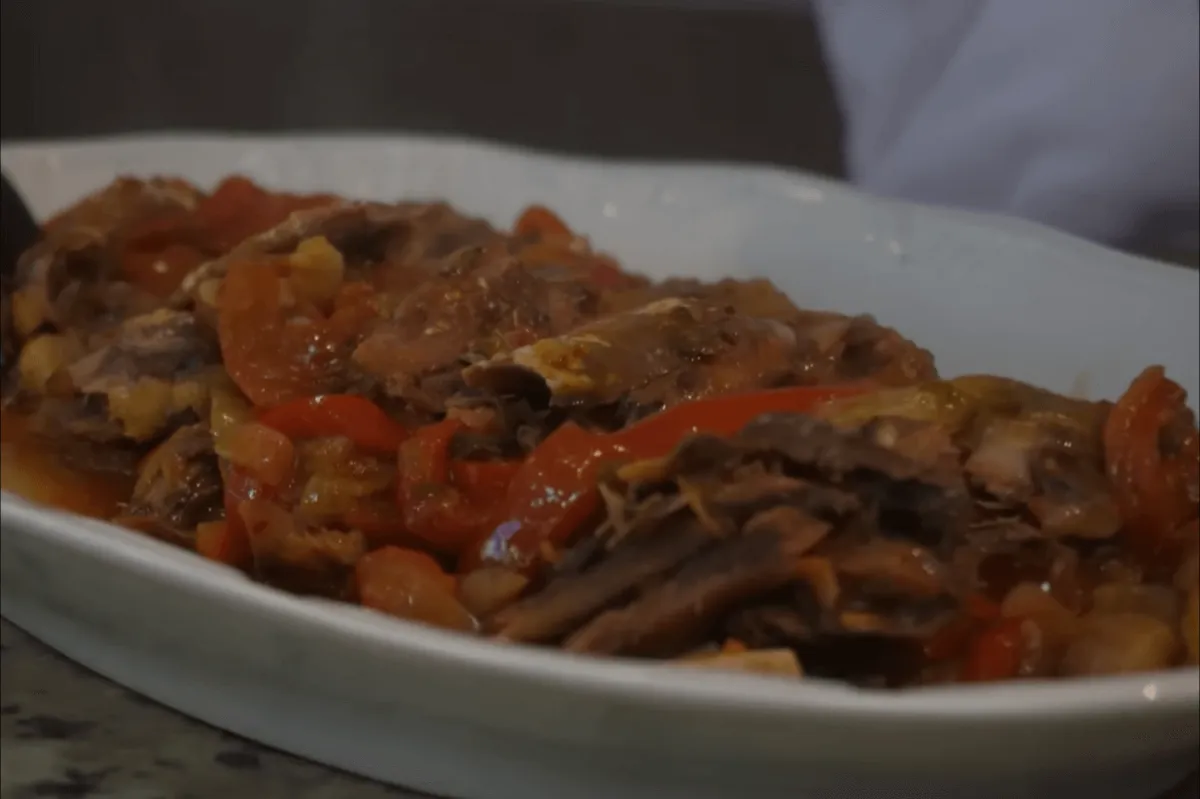 Escabeche de sardinha delicioso e simples para servir como entrada nas festas de Natal