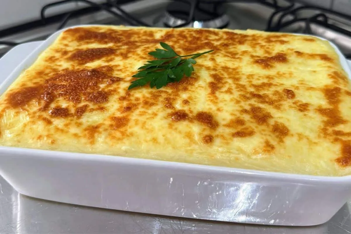 Escondidinho de carne fácil e irresistível que derrete na boca e agrada toda a família