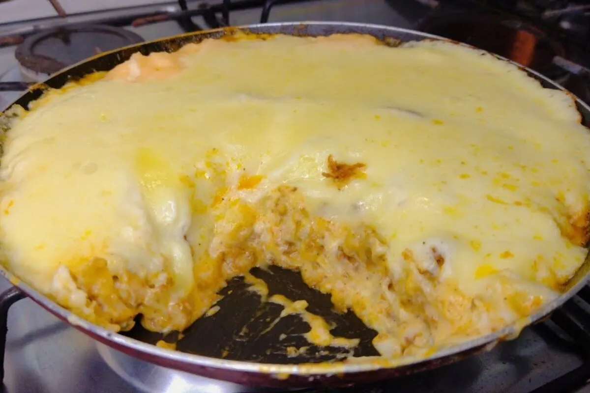 Escondidinho de frigideira, saiba como fazer essa refeição rápida e incrível que vai te surpreender